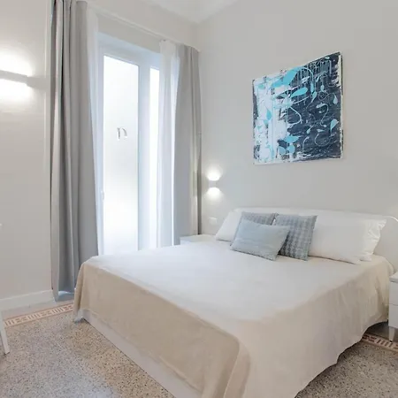 Donna Isa Bed & Breakfast 4*