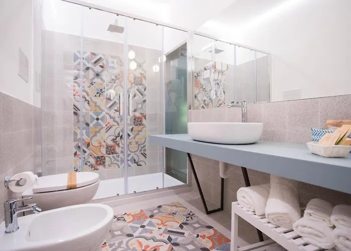 Donna Isa Couette-café 4*